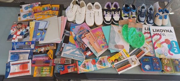 IWK Split Palmina obitelj Adzic oprema za skolu